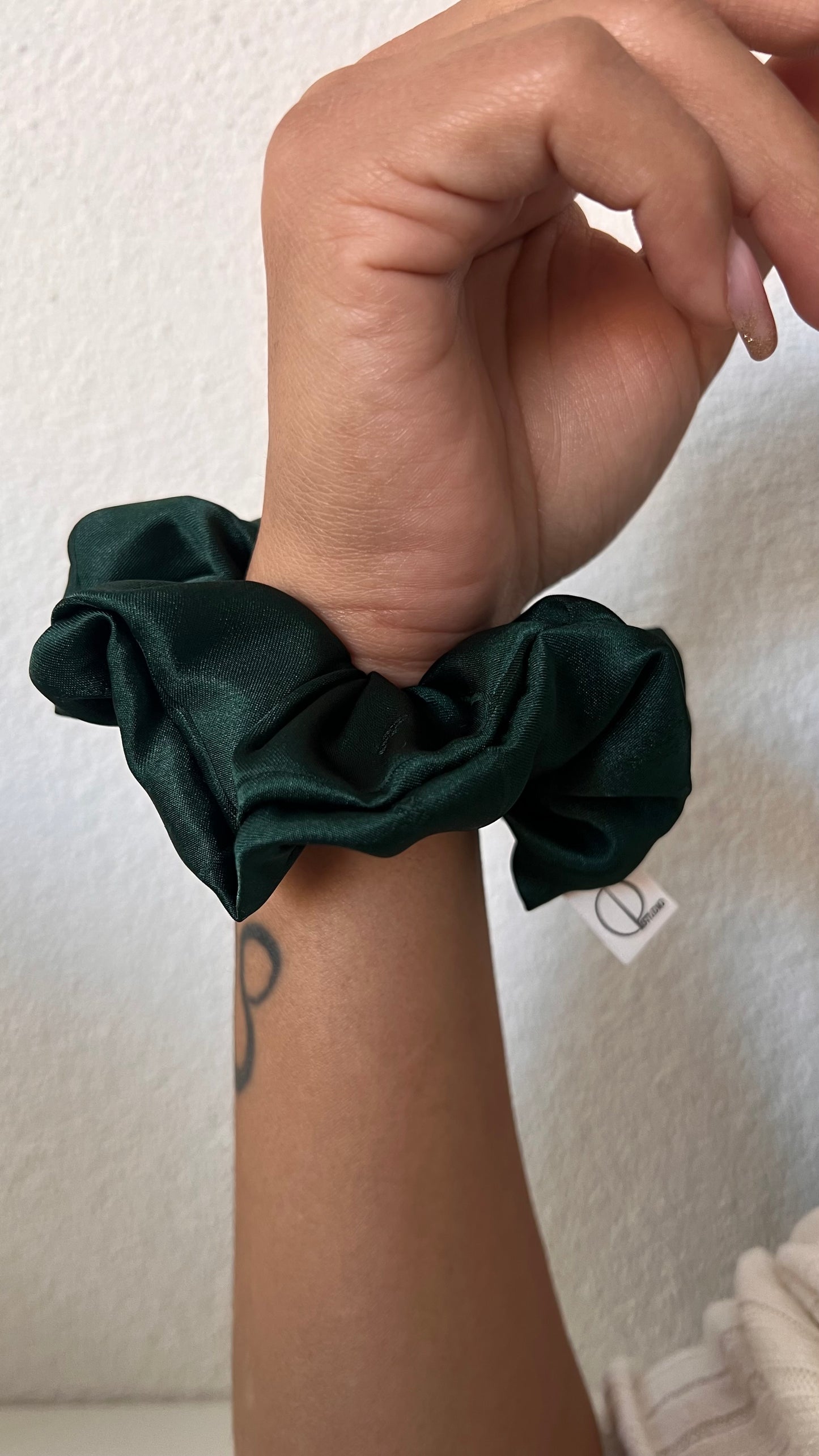 Anais – „kieferngrün“