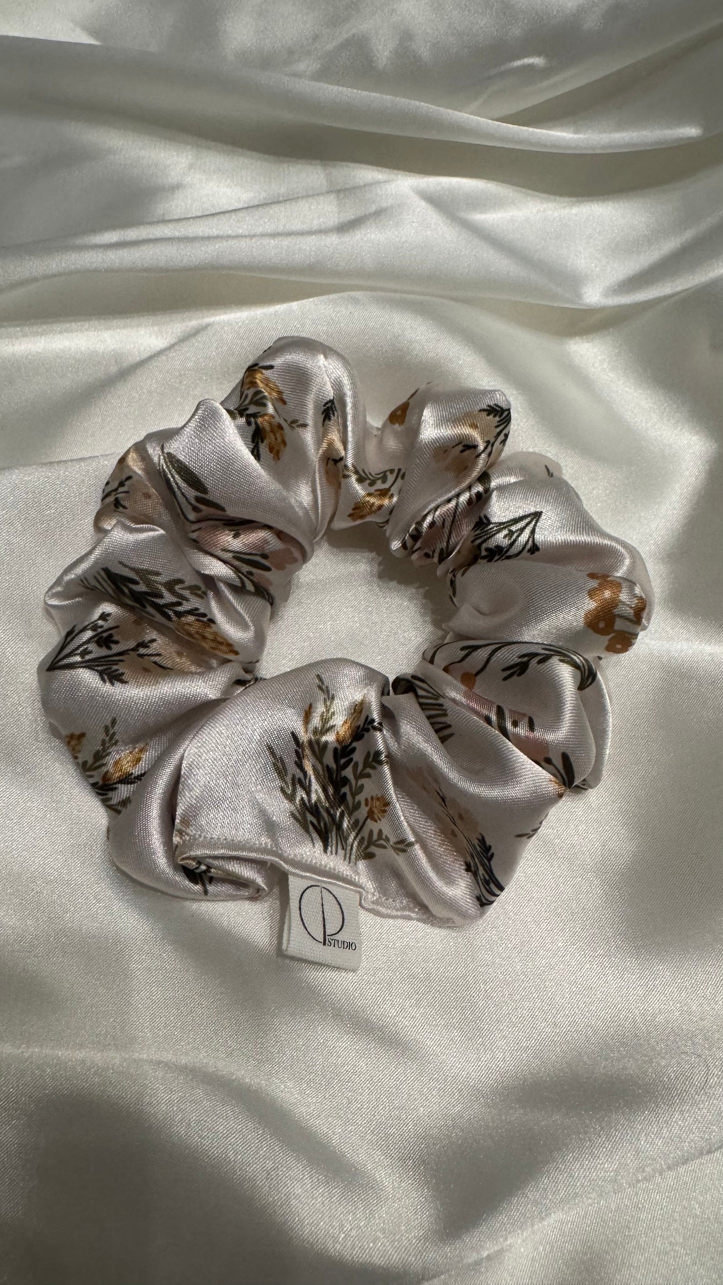 Anais - “White Flowers"